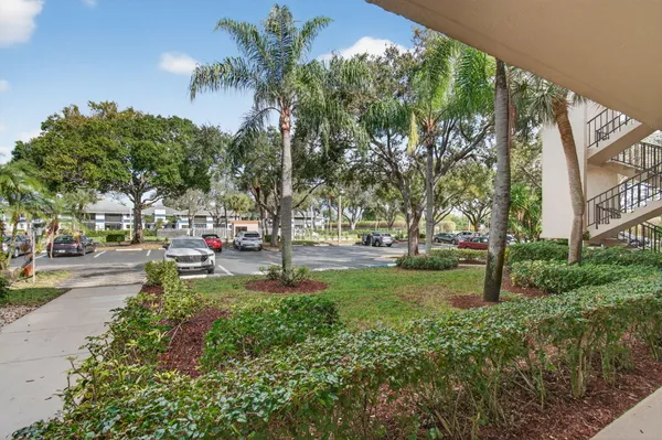 Property Slideshow image 3 of 55 | 15324 lakes of delray blvd apt 107, Delray Beach, FL, 33484