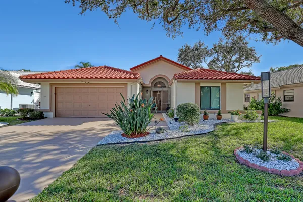 Property Slideshow image 2 of 52 | 8410 leeway ln, Boynton Beach, FL, 33436