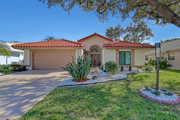 Property Slideshow image 3 of 52 | 8410 leeway ln, Boynton Beach, FL, 33436