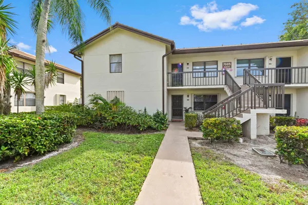 Property Slideshow image 2 of 24 | 7665 tahiti ln apt 203, Lake Worth, FL, 33467