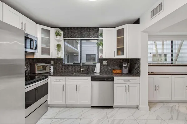 Property Slideshow image 2 of 42 | 15108 ashland dr apt 190, Delray Beach, FL, 33484