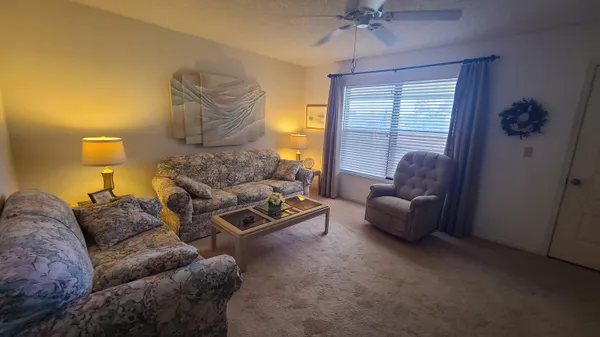 Property Slideshow image 2 of 8 | 510 sw south river dr 204, Stuart, FL, 34997