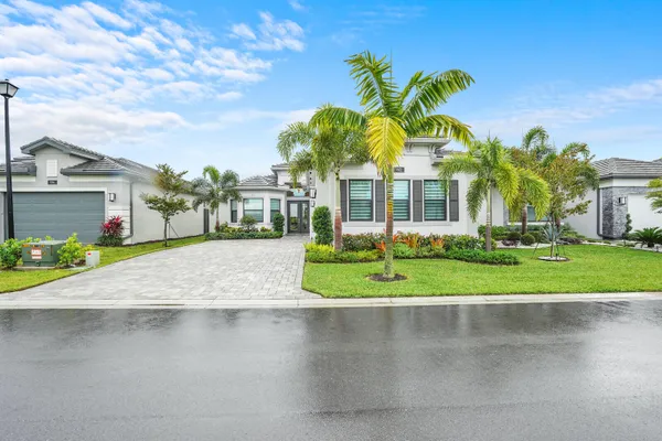 Property Slideshow image 3 of 56 | 9802 turning bluff ln, Boynton Beach, FL, 33473
