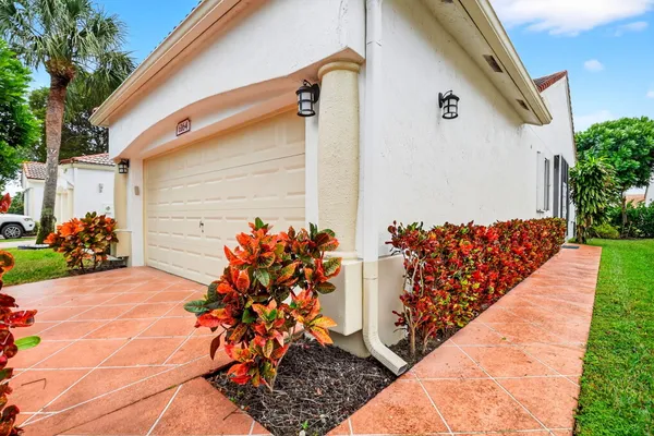 Property Slideshow image 3 of 56 | 6164 petunia rd, Delray Beach, FL, 33484