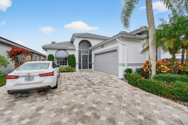 Property Slideshow image 2 of 70 | 11910 fountainside cir, Boynton Beach, FL, 33437