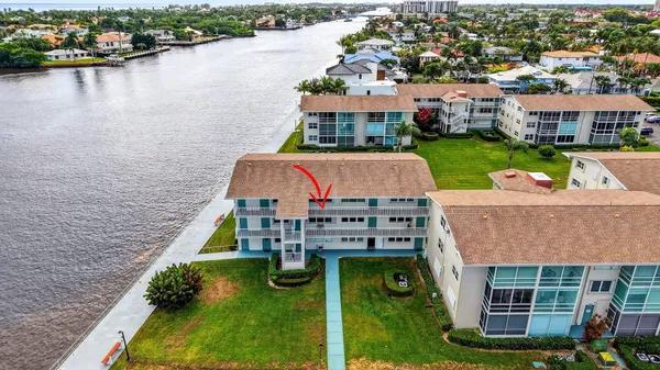 Property Slideshow image 2 of 52 | 770 horizons e unit e 311, Boynton Beach, FL, 33435