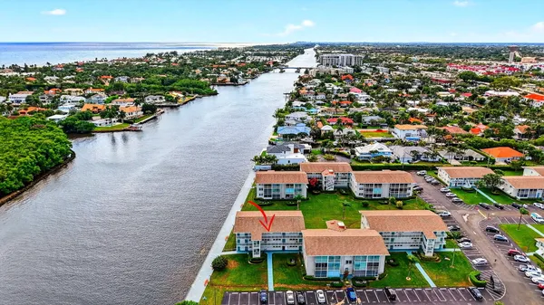 Property Slideshow image 3 of 52 | 770 horizons e unit e 311, Boynton Beach, FL, 33435