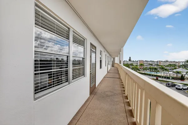 Property Slideshow image 2 of 45 | 4051 guildford c, Boca Raton, FL, 33434