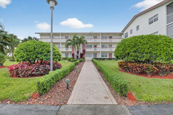 Property Slideshow image 3 of 54 | 167 preston d # 167, Boca Raton, FL, 33434