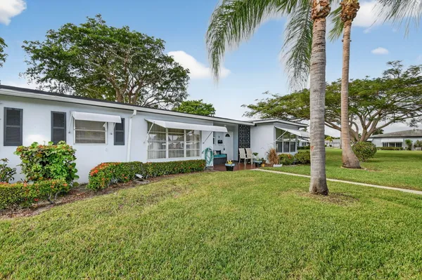 Property Slideshow image 2 of 48 | 615 high point dr c, Delray Beach, FL, 33445