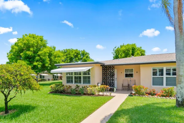 Property Slideshow image 2 of 30 | 1012 circle ter a, Delray Beach, FL, 33445