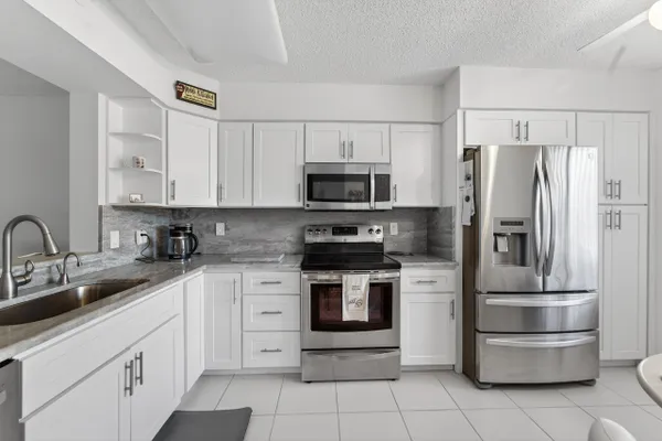 Property Slideshow image 2 of 64 | 6269 pointe regal cir apt 309, Delray Beach, FL, 33484