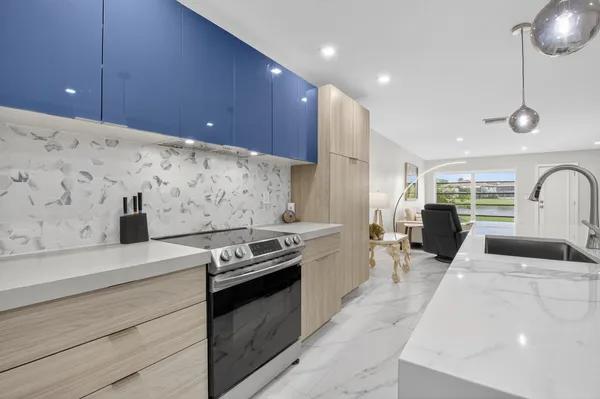 Property Slideshow image 3 of 46 | 5753 spindle palm ct c, Delray Beach, FL, 33484