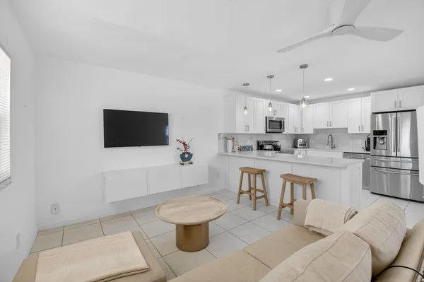 Property Slideshow image 2 of 69 | 154 valencia g, Delray Beach, FL, 33446