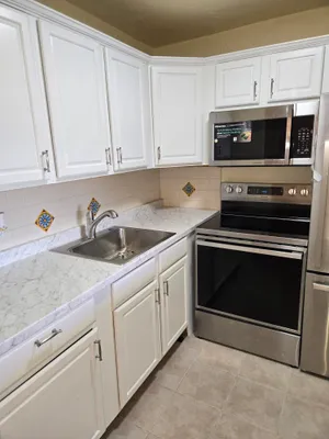 Property Slideshow image 3 of 20 | 290 chatham o, West Palm Beach, FL, 33417