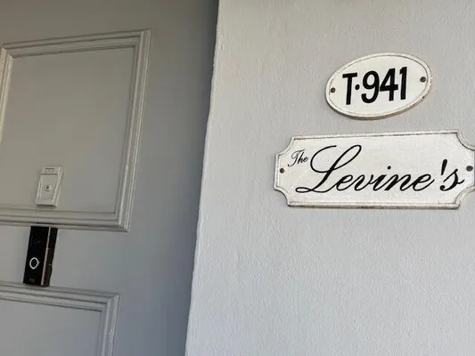 Property Slideshow image 2 of 11 | 941 flanders t, Delray Beach, FL, 33484