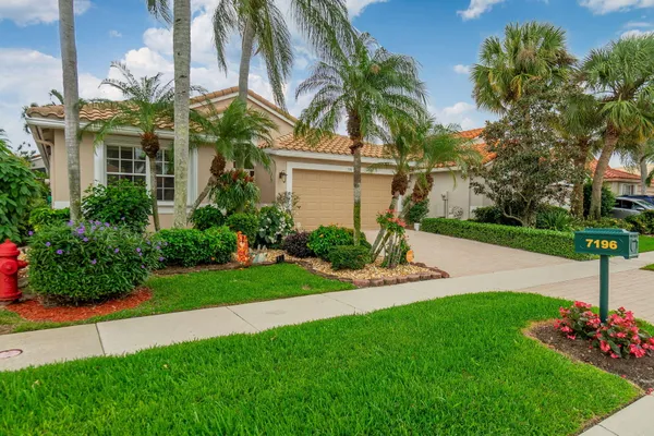 Property Slideshow image 3 of 52 | 7196 louisiane ct, Boynton Beach, FL, 33437