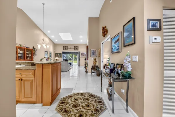 Property Slideshow image 3 of 40 | 7195 summer tree dr, Boynton Beach, FL, 33437