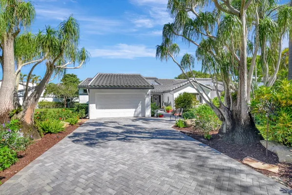 Property Slideshow image 2 of 107 | 79 hampshire ln, Boynton Beach, FL, 33436