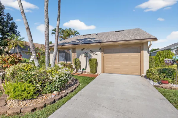 Property Slideshow image 2 of 59 | 2601 nw 15th st, Delray Beach, FL, 33445