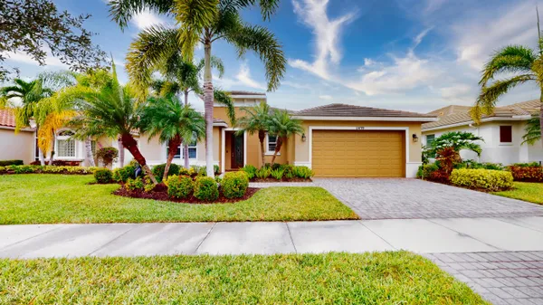 Property Slideshow image 3 of 56 | 11439 sw apple blossom trl, Port Saint Lucie, FL, 34987