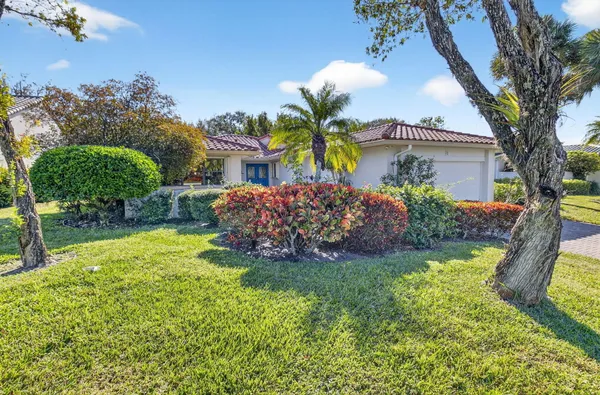 Property Slideshow image 2 of 89 | 51 bristol dr, Boynton Beach, FL, 33436