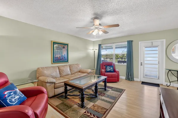 Property Slideshow image 2 of 86 | 326 farnham p p, Deerfield Beach, FL, 33442