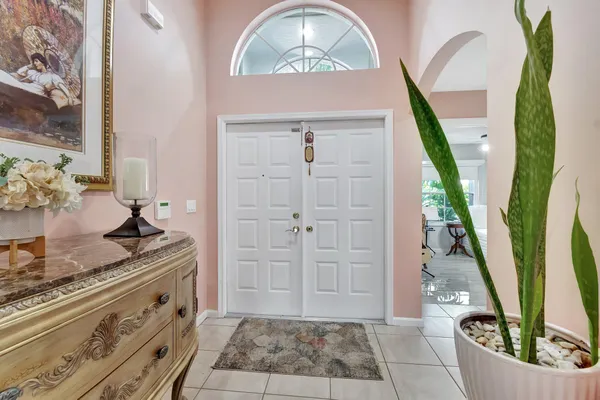 Property Slideshow image 2 of 65 | 5670 swaying palm ln, Boynton Beach, FL, 33437