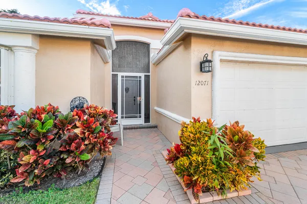 Property Slideshow image 2 of 36 | 12071 cortina dr, Boynton Beach, FL, 33437