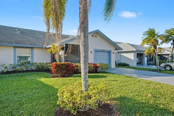 Property Slideshow image 3 of 36 | 5322 garrett ln, West Palm Beach, FL, 33417