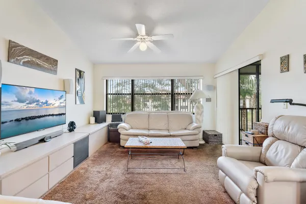 Property Slideshow image 3 of 24 | 4900 lucerne lakes blvd 206, Lake Worth, FL, 33467