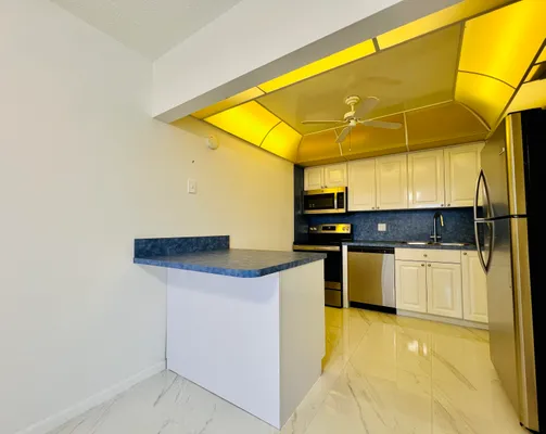 Property Slideshow image 2 of 19 | 313 wellington d, West Palm Beach, FL, 33417