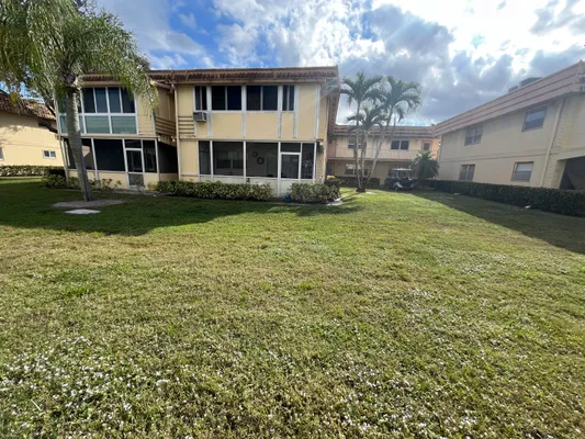 Property Slideshow image 2 of 29 | 161 saxony d, Delray Beach, FL, 33446