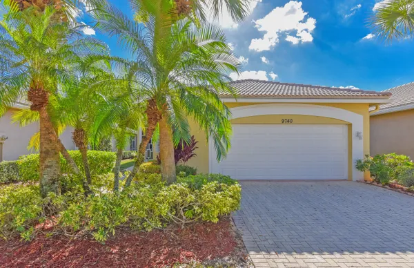 Property Slideshow image 3 of 40 | 9740 egret chase ln, West Palm Beach, FL, 33411