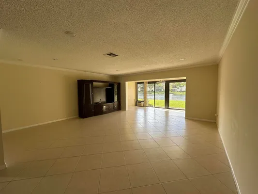 Property Slideshow image 3 of 24 | 21863 arriba real apt 8g, Boca Raton, FL, 33433
