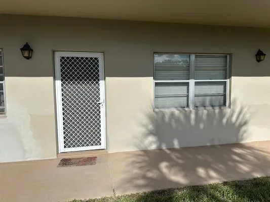 Property Slideshow image 2 of 23 | 14 lake vista trl apt 104, Port Saint Lucie, FL, 34952