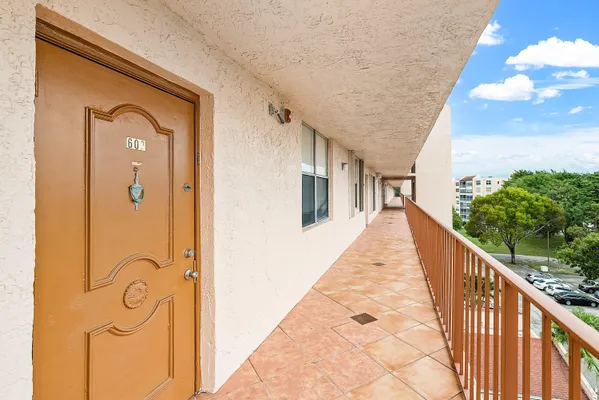 Property Slideshow image 2 of 29 | 14623 bonaire blvd 602, Delray Beach, FL, 33446