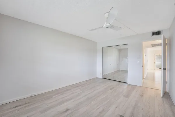 Property Slideshow image 2 of 27 | 1071 guildford d, Boca Raton, FL, 33434