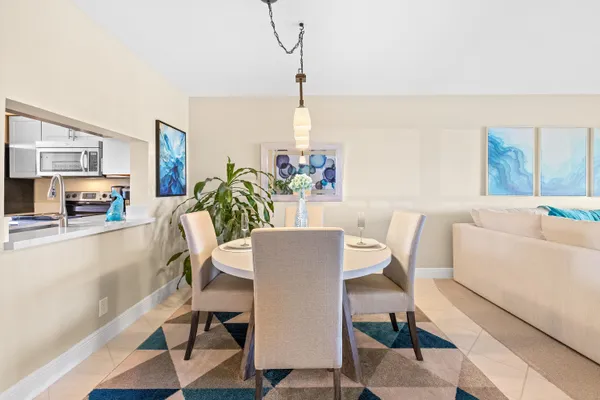 Property Slideshow image 2 of 33 | 7076 huntington ln 802, Delray Beach, FL, 33446