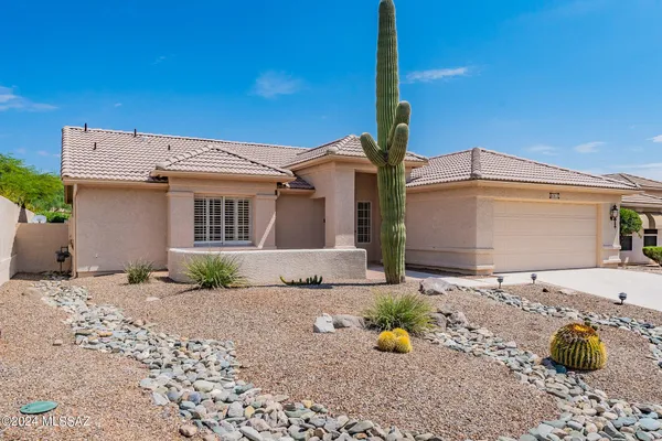 Property Slideshow image 3 of 50 | 63812 e high point ln, Saddlebrooke, AZ, 85739