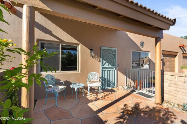 Property Slideshow image 2 of 30 | 997 w camino erranle, Green Valley, AZ, 85614