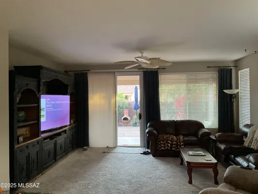 Property Slideshow image 2 of 34 | 7681 w amber ridge way, Tucson, AZ, 85743