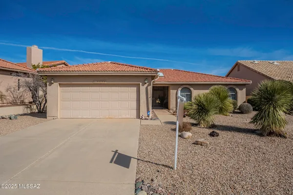 Property Slideshow image 3 of 50 | 38255 s samaniego dr, Tucson, AZ, 85739