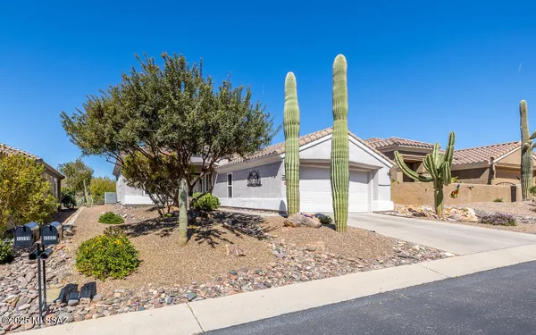 Property Slideshow image 2 of 48 | 13607 n sunset mesa dr, Marana, AZ, 85658