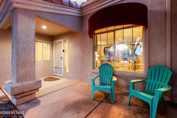 Property Slideshow image 3 of 50 | 1013 e coachwood dr, Oro Valley, AZ, 85755