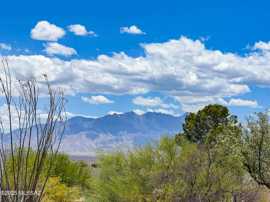 Property Slideshow image 2 of 34 | 723 s los zafiros, Green Valley, AZ, 85614