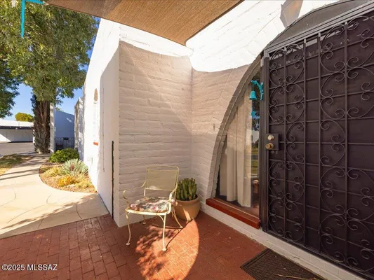 Property Slideshow image 3 of 28 | 641 w las lomitas rd, Tucson, AZ, 85704