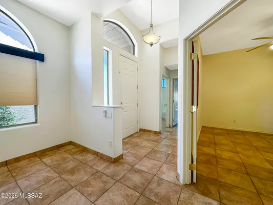 Property Slideshow image 3 of 25 | 13401 n rancho vistoso blvd unit 190, Oro Valley, AZ, 85755