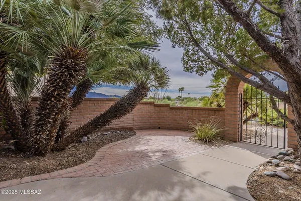 Property Slideshow image 2 of 19 | 1510 w camino urbano, Green Valley, AZ, 85622