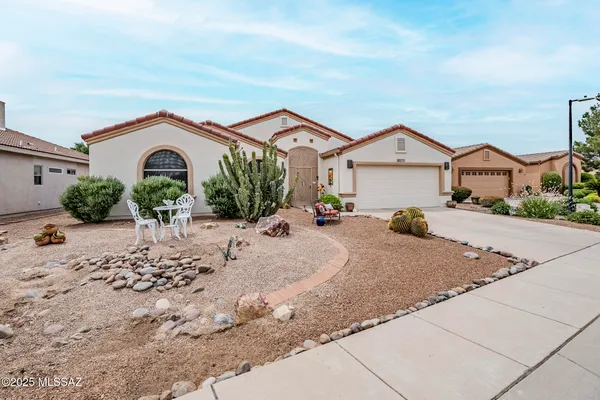 Property Slideshow image 2 of 36 | 2723 s chipshot dr, Green Valley, AZ, 85614